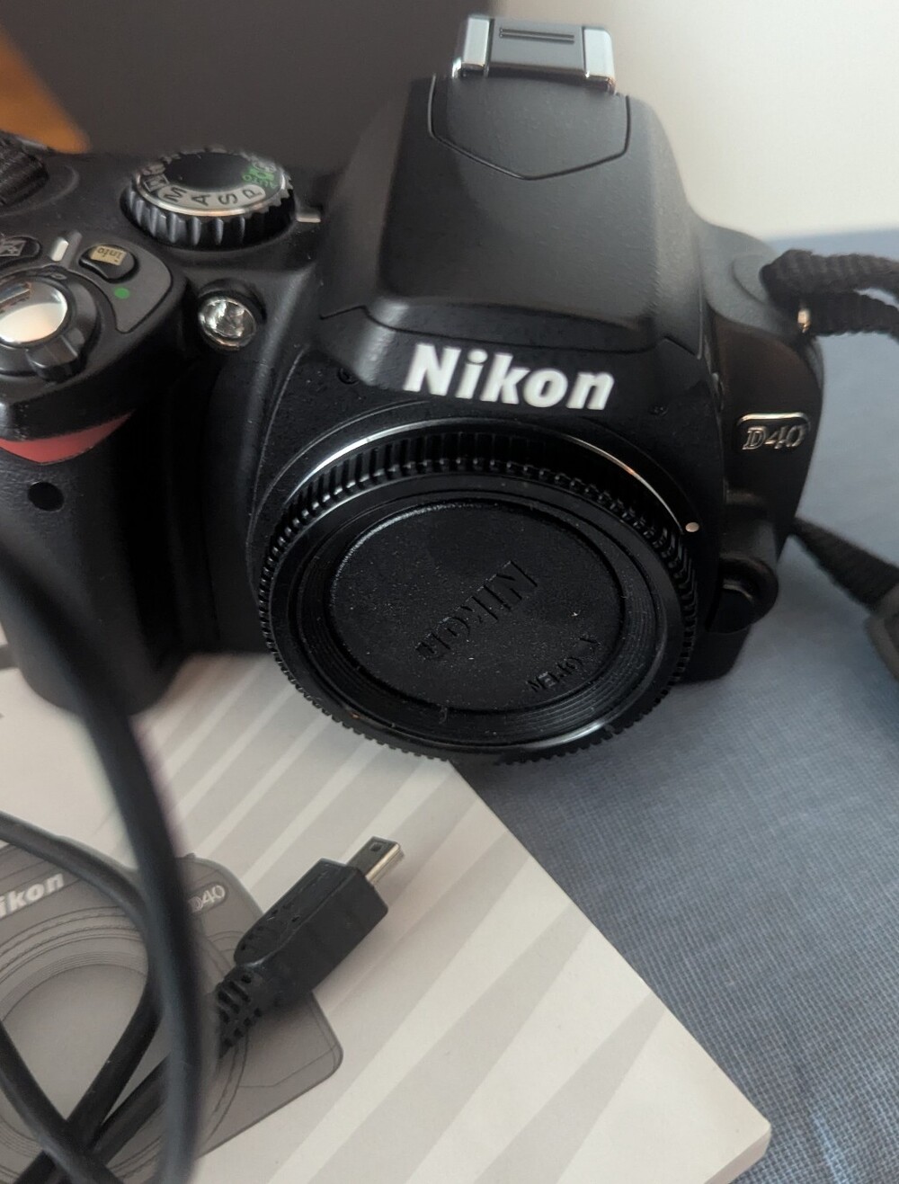 Nikon D40